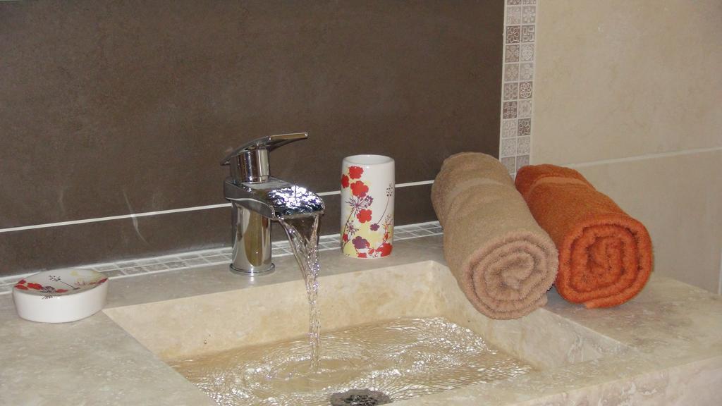 Le Clos Des Tilleuls La Vendelee Room photo